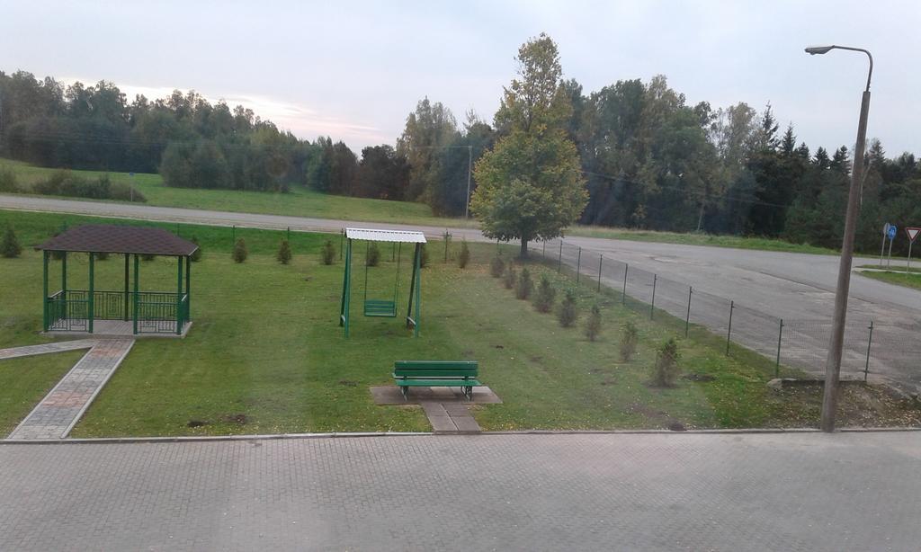 Krāslava Viesu Maja Ezerkalns酒店 外观 照片